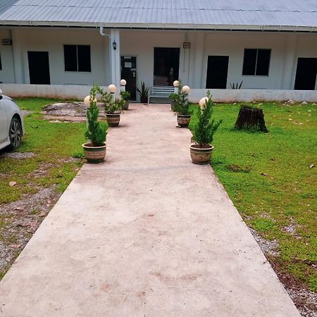 Sukau Tomanggong View Bed & Breakfast Exterior photo